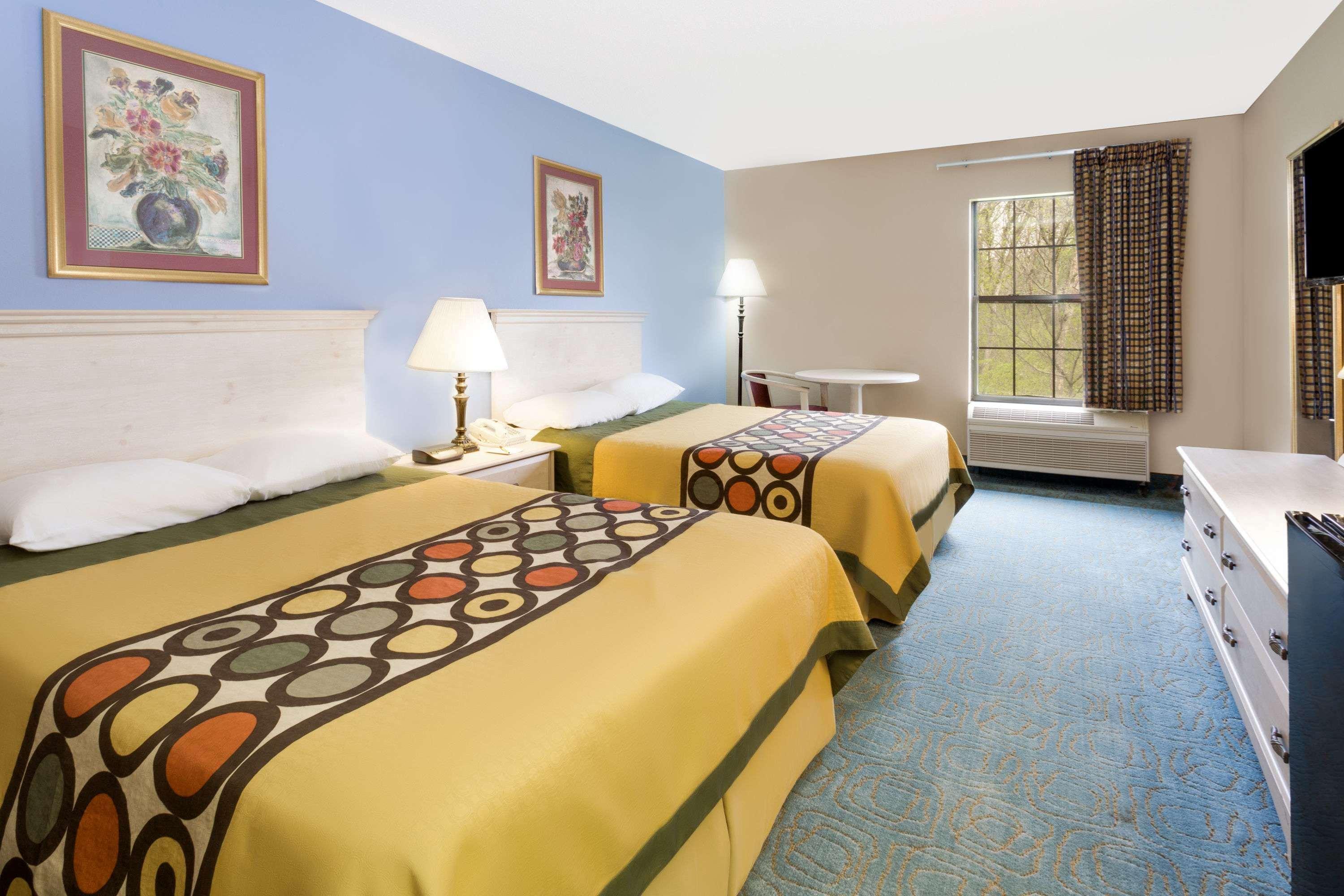 Super 8 By Wyndham Freeport Hotel Exterior photo